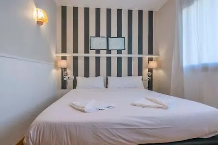 Bright And Modern Duplex With Terrace In Eixample District P2 Apartment Barcelona